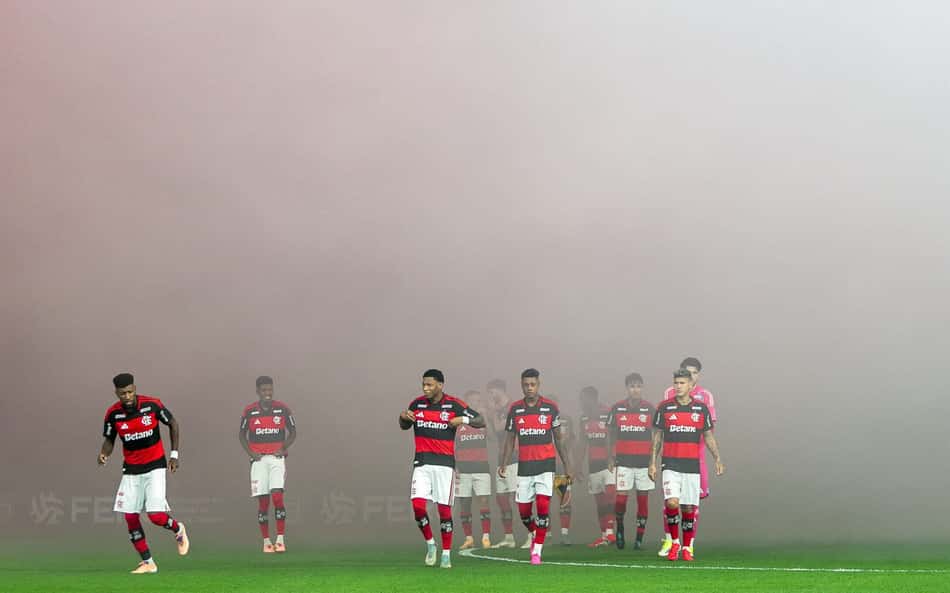 Flamengo vence o Vasco no Maracanã