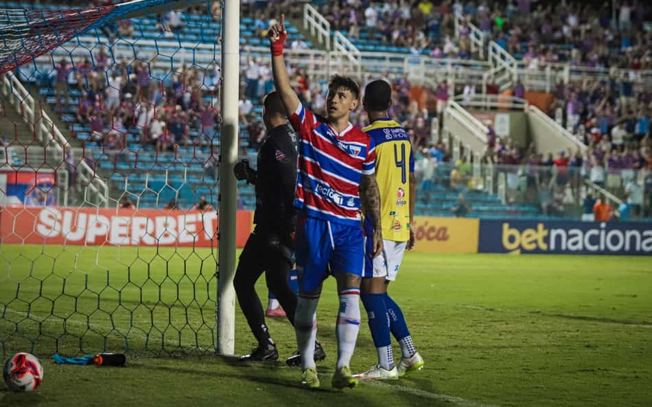 Partida entre Fortaleza e Quixadá, pelo Campeonato Cearense (Foto: Leonardo Moreira/Fortaleza EC)