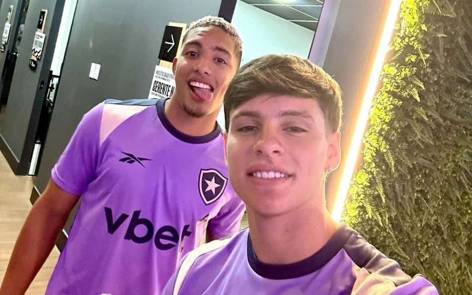 Jordan Barrera e Álvaro Montoro na reapresentação do Botafogo (Foto: Divulgação/Botafogo)
