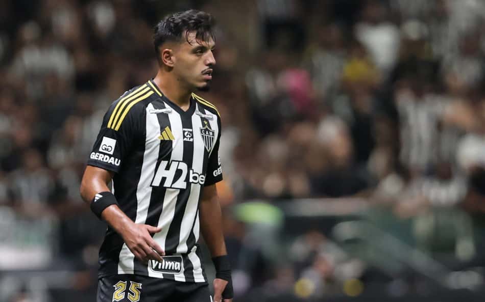 Atlético-MG encaminha saída de Gabriel Menino para o Santos