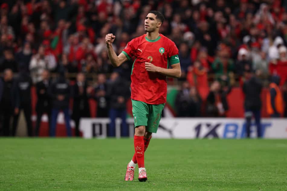 Hakimi comemora pênalti convertido por Marrocos contra Nigéria, na Copa Africana de Nações