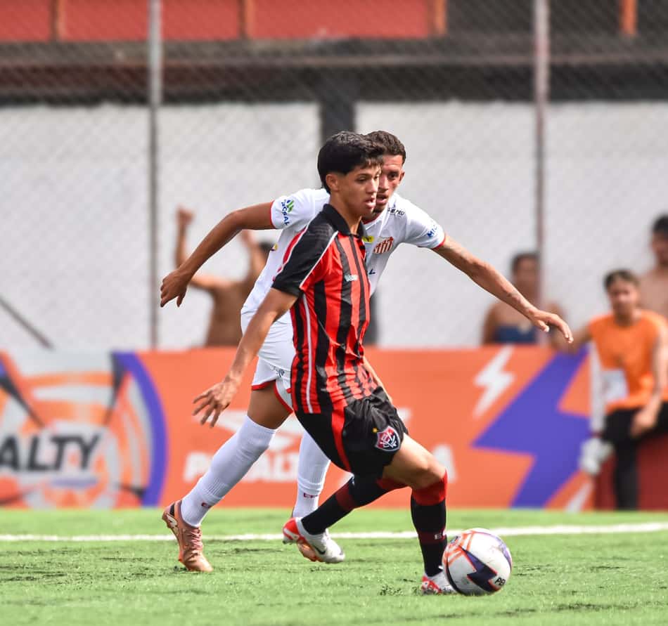 Vitória tropeça contra o Capivariano na estreia da Copinha (Foto: Eduardo Oliveira / @md_photos07)