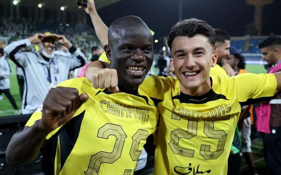 Kanté avança para deixar Al-Ittihad e acertar com clube europeu