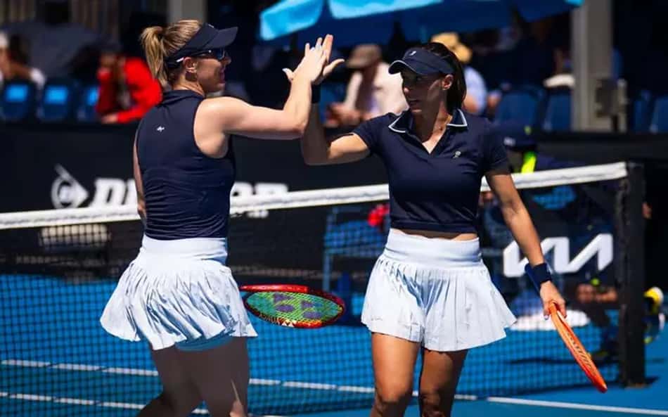 Brasileira Luisa Stefani avança às quartas do Australian Open nas duplas