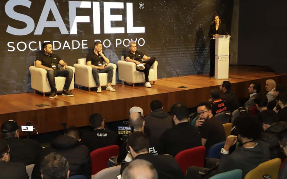 SAFiel se dispõe a quitar estádio e encerrar transfer ban no Corinthians em troca de memorando
