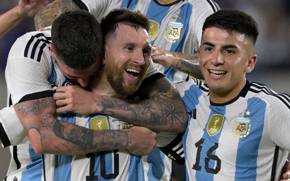 Messi-Almada-Argentina
