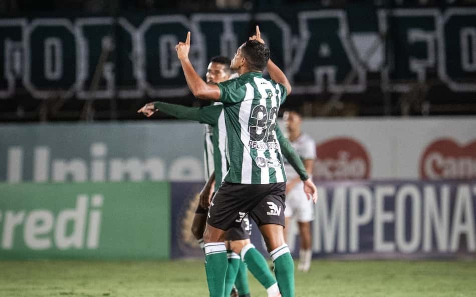 Pedro Rocha gol comemoração Coritiba Maringá Paranaense 2026