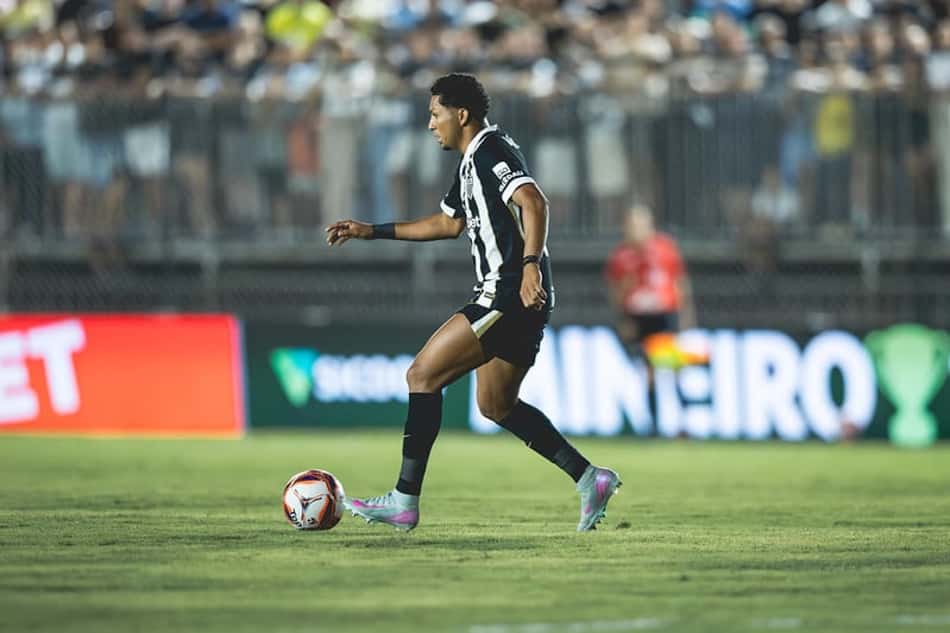 Rony em North x Atlético (Foto: Pedro Souza / Atlético)