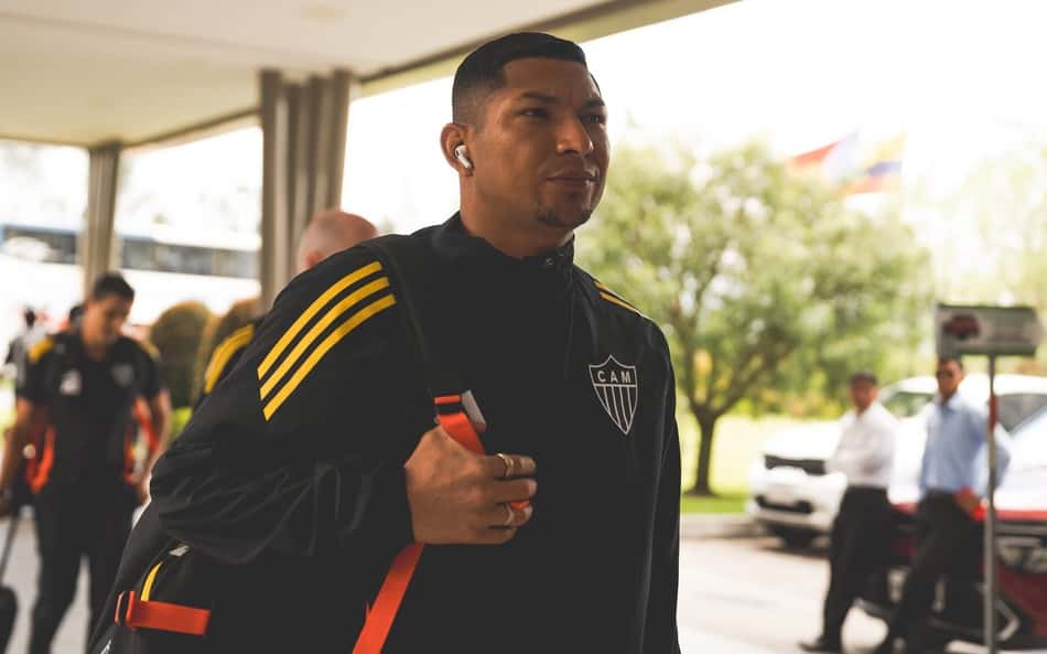 Santos retoma conversas e mira contratação de Rony nesta janela