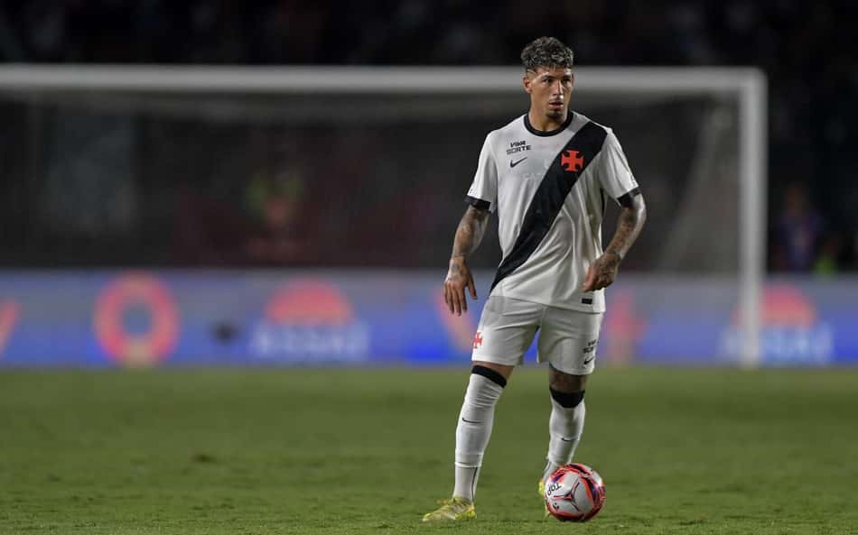 Saldivia e Rojas não mostram credenciais em estreia pelo Vasco