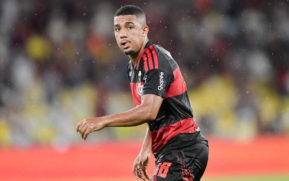 Lance de Samuel Lino em Fluminense x Flamengo repercute: 'Continua sendo'