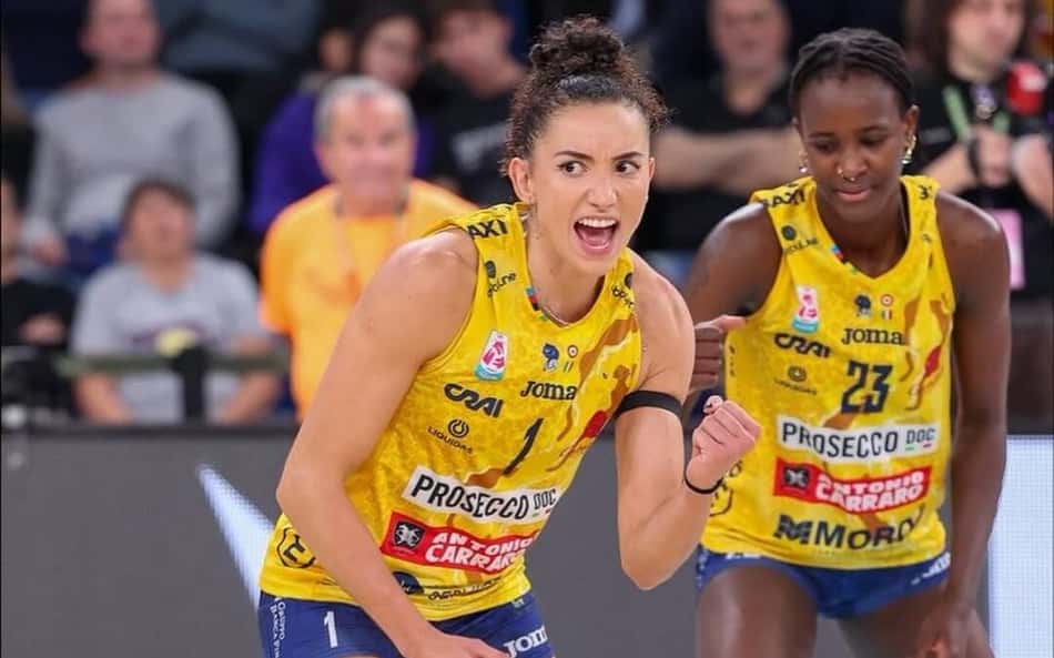 Gabi Guimarães salva bola de forma épica com o pé em vitória do Conegliano, veja vídeo