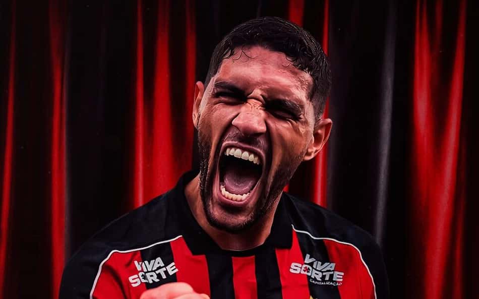 Riccieli é anunciado como novo reforço do Vitória (Foto: divulgação / EC Vitória)