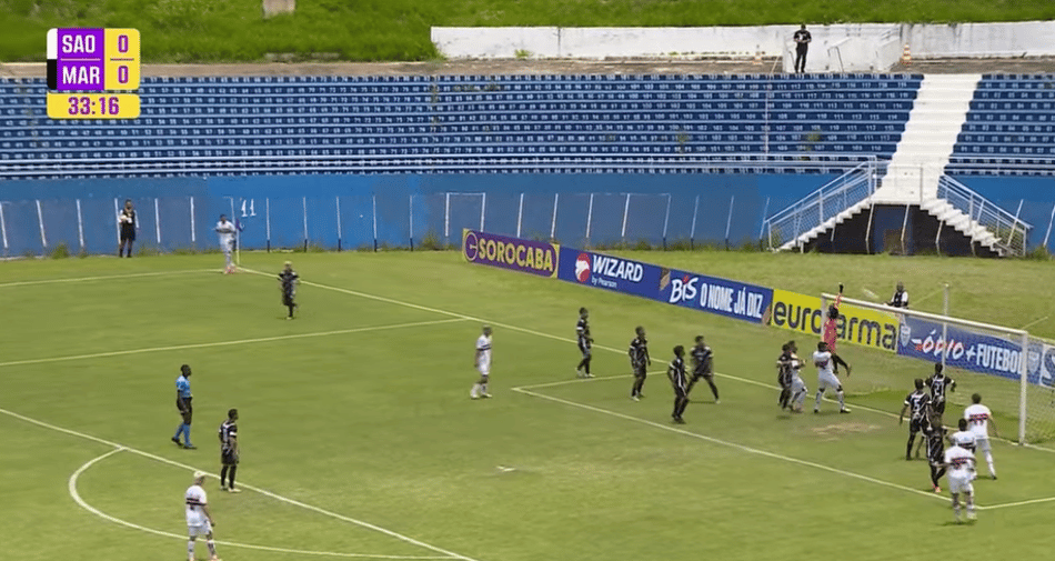 Tetê marcou gol olímpico na vitória do São Paulo na Copinha