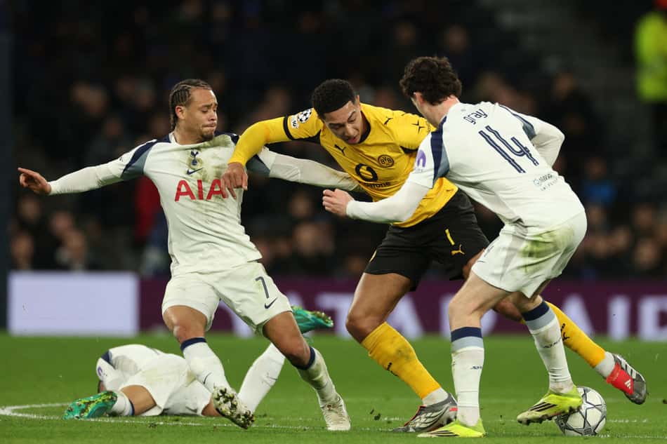 Pela sétima rodada da fase de liga da Champions League, o Tottenham venceu o Borussia Dortmund por 2 a 0 (Foto: Adrian Dennis / AFP)