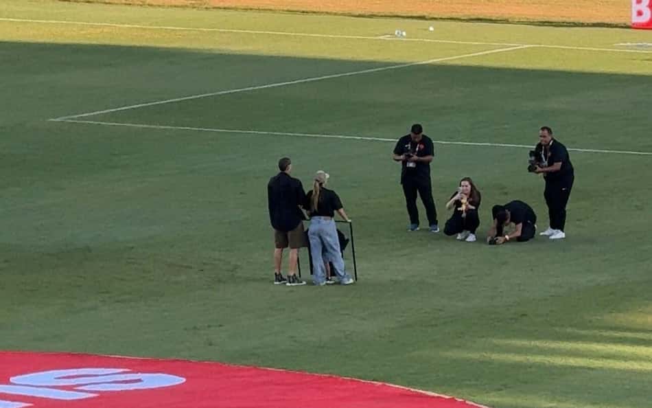 Vegetti se despede do Vasco e recebe homenagem em São Januário