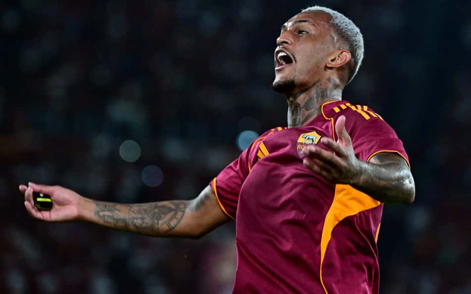 Apesar de derrota da Roma, europeus elogiam atuação de Wesley, ex-Flamengo: 'É o único'