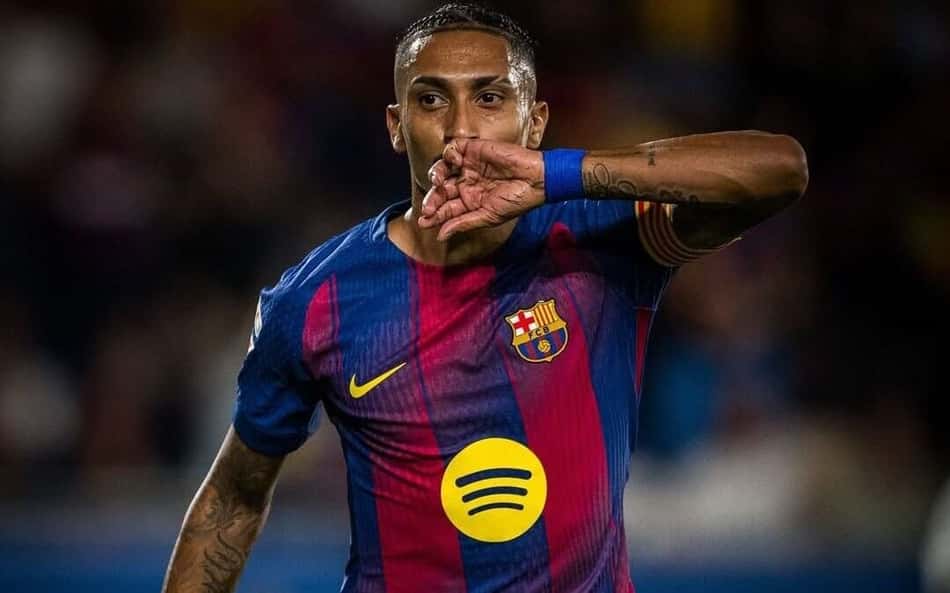 Torcedores do Barça levantam debate sobre Raphinha: 'Maior que Neymar?'