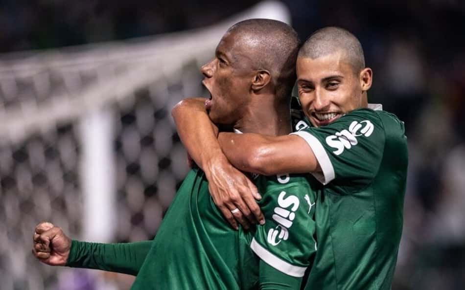 Copinha tem vitórias dos favoritos, goleadas e primeiros classificados; veja resultados