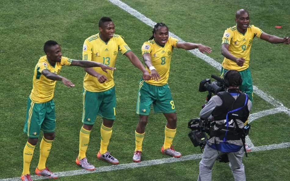 Faltam 145 dias para a Copa do Mundo: os 145 gols e a bola que marcou 2010