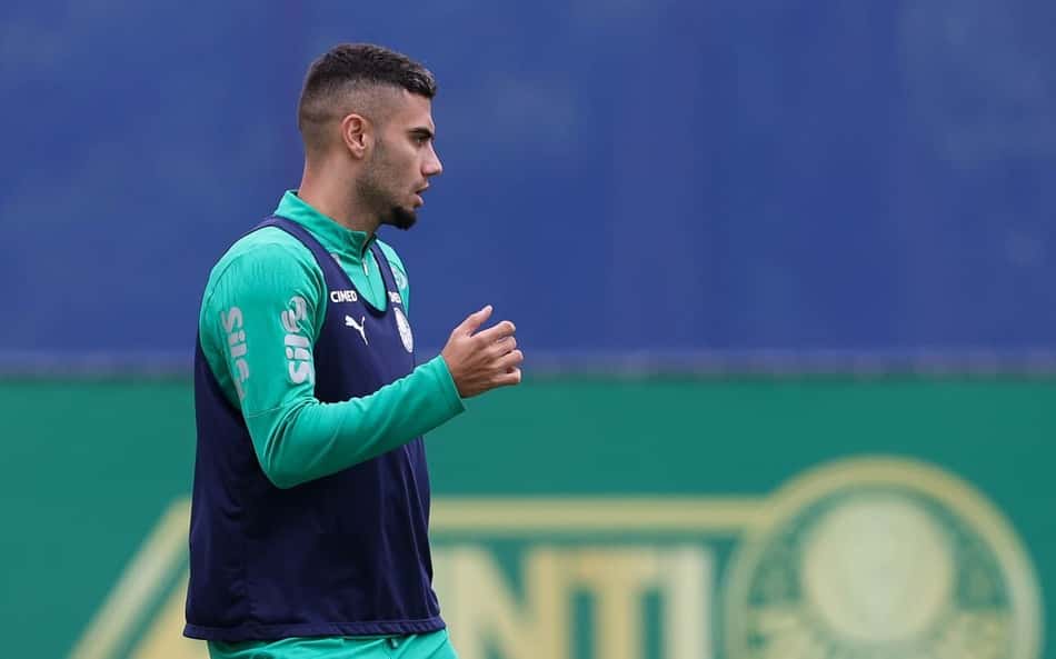 Andreas e Vitor Roque treinam sem restrições e devem reforçar o Palmeiras no clássico