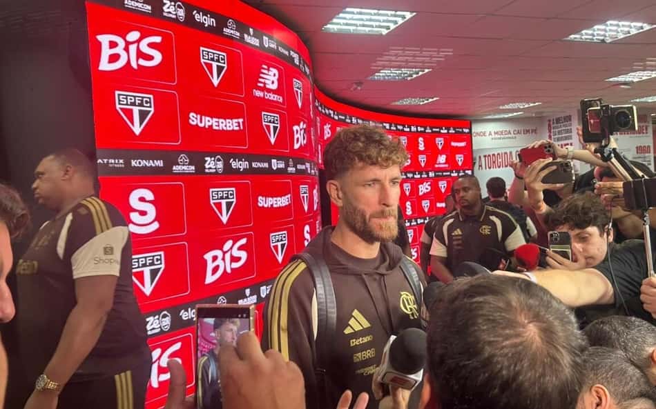 Léo Pereira diz que árbitro admitiu contato em lance polêmico em São Paulo x Flamengo