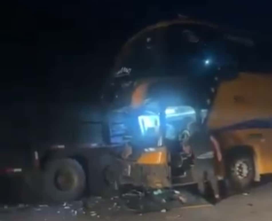 Acidente com ônibus do Águia de Marabá deixou um morto