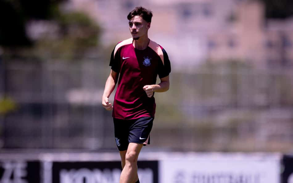 Breno Bidon e Vitinho assumem novos números no Corinthians: 'Honra'