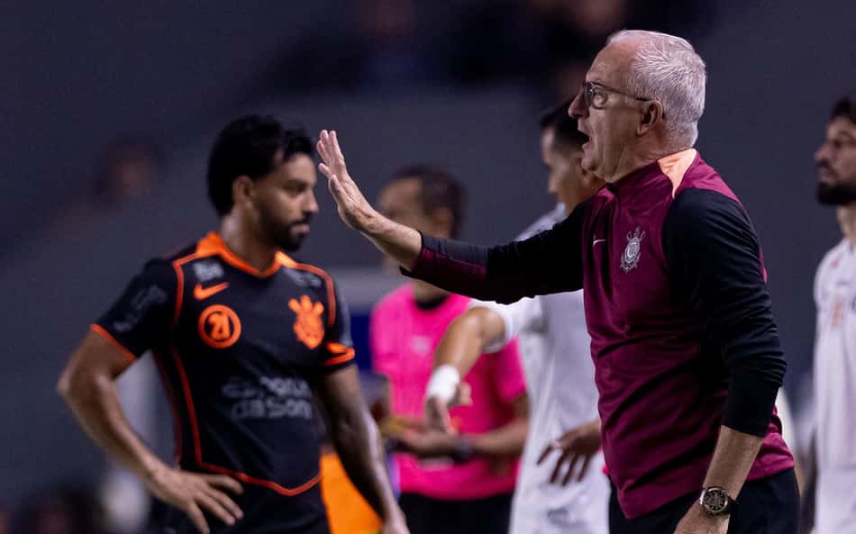 Corinthians encara o Bahia para mudar histórico discreto em estreias do Brasileirão