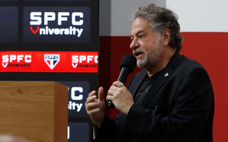 São Paulo tem reunião para discutir impeachment de Casares; aliados aconselham renúncia