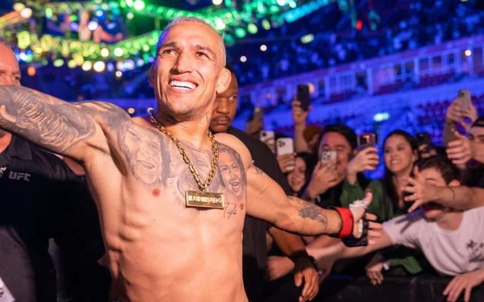 Do Bronx foi ovacionado pela torcida no UFC Rio (Foto: Reprodução instagram Charlesdobronxs)