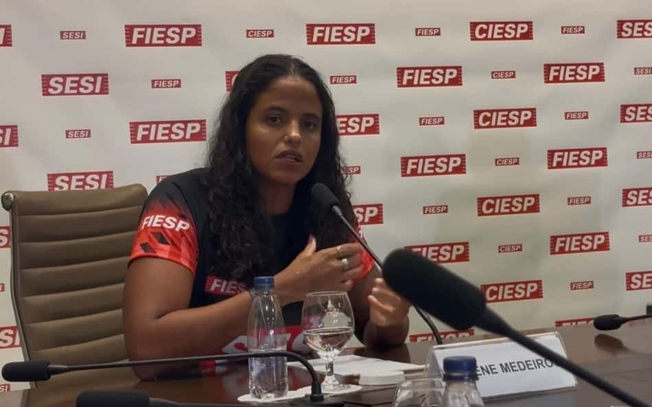 Etiene Medeiros analisa fase da natação brasileira: 'Ficou um pouco desestruturada'