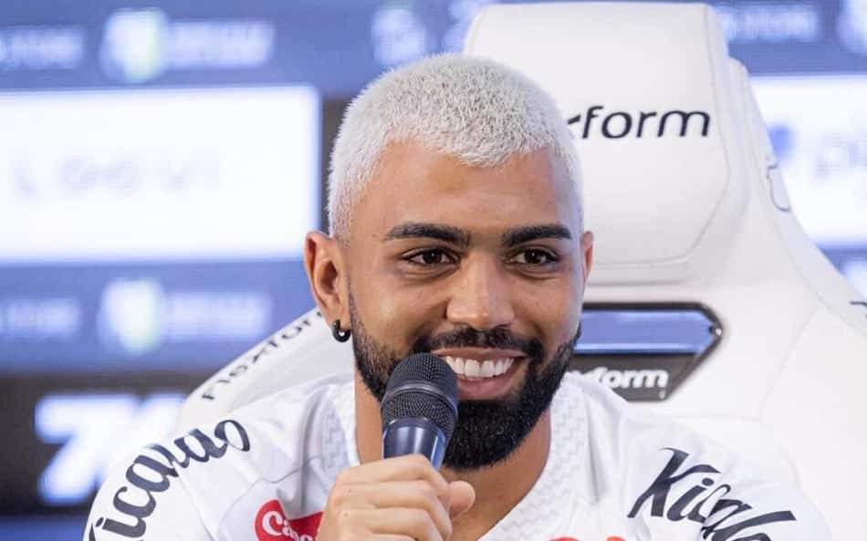 Ex-jogador desabafa sobre cena em anúncio de Gabigol no Santos: 'Triste'