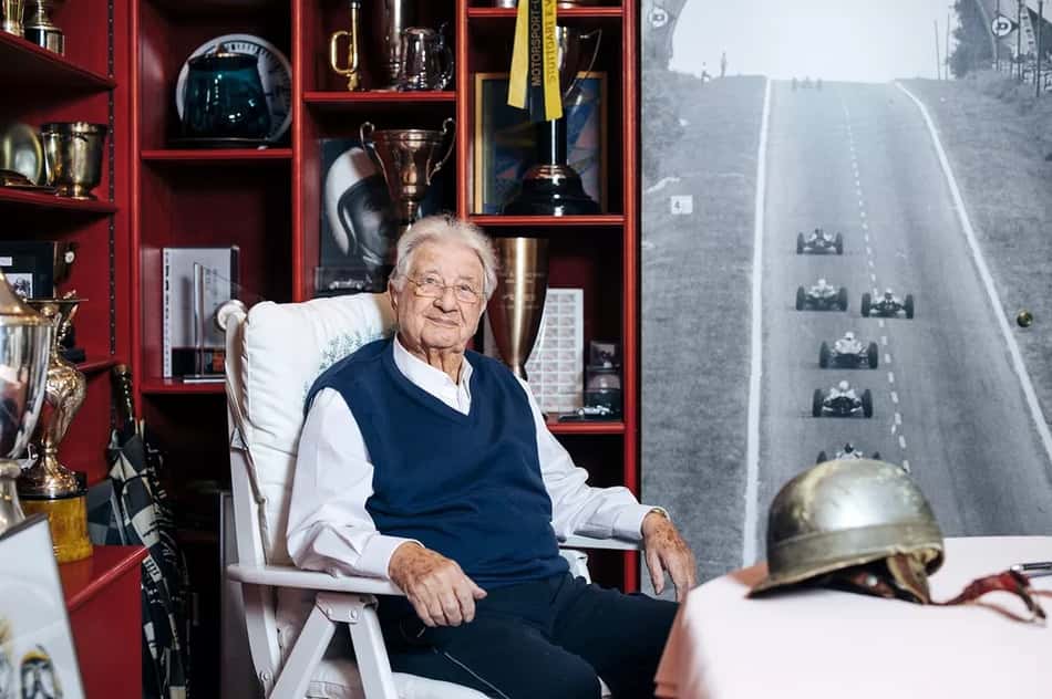 Hans Hermann foi piloto da Mercedes na F1 (Foto: Divulgação / Mercedes AMG F1)