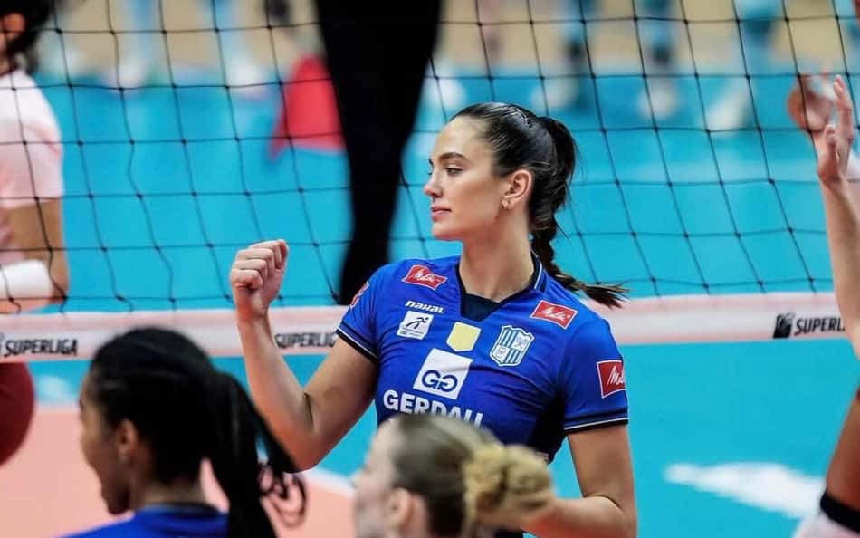 Julia Kudiess em ação pelo Minas (Foto: Reprodução/ Instagram)