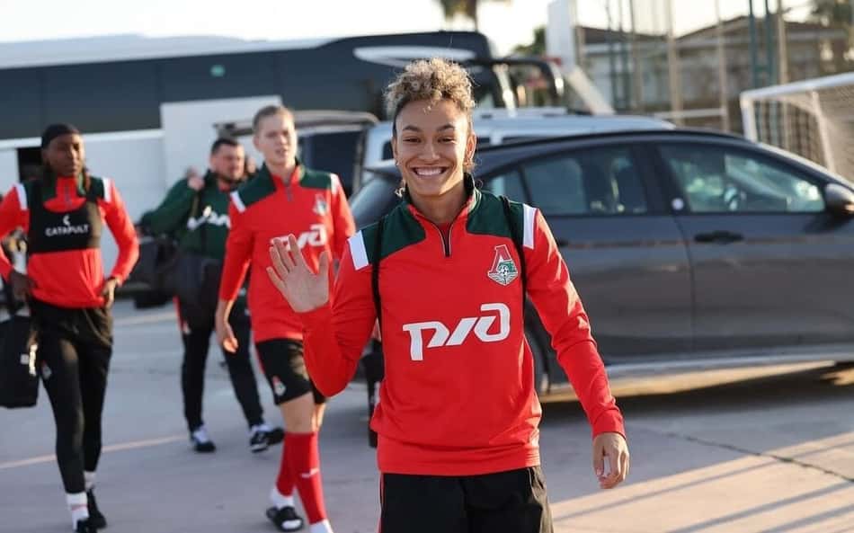 Conheça Layssa Santos, nova atacante do Palmeiras que estava no futebol russo