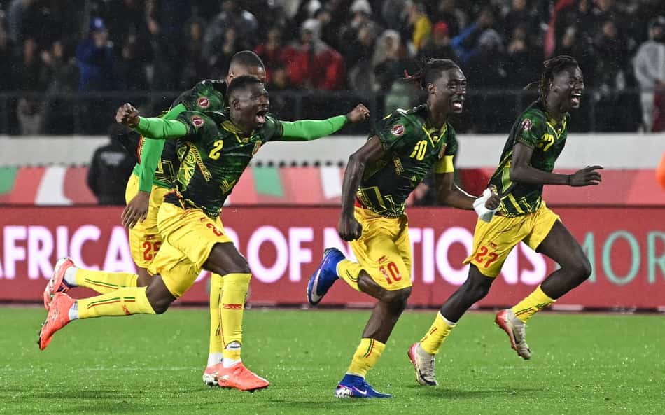 Estrela e pênaltis: Senegal e Mali avançam às quartas da Copa Africana de Nações