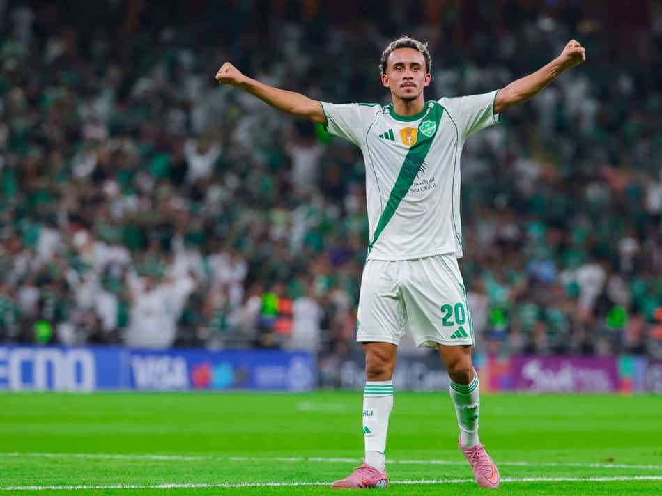 Matheus Gonçalves em ação pelo Al-Ahli (Foto: Talal Alfandi / Al-Ahli)