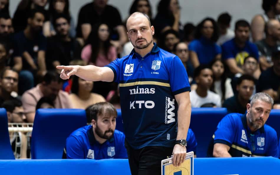 Leo Costa exalta atuação do Minas em 'revanche' contra o Flamengo na Copa Super 8