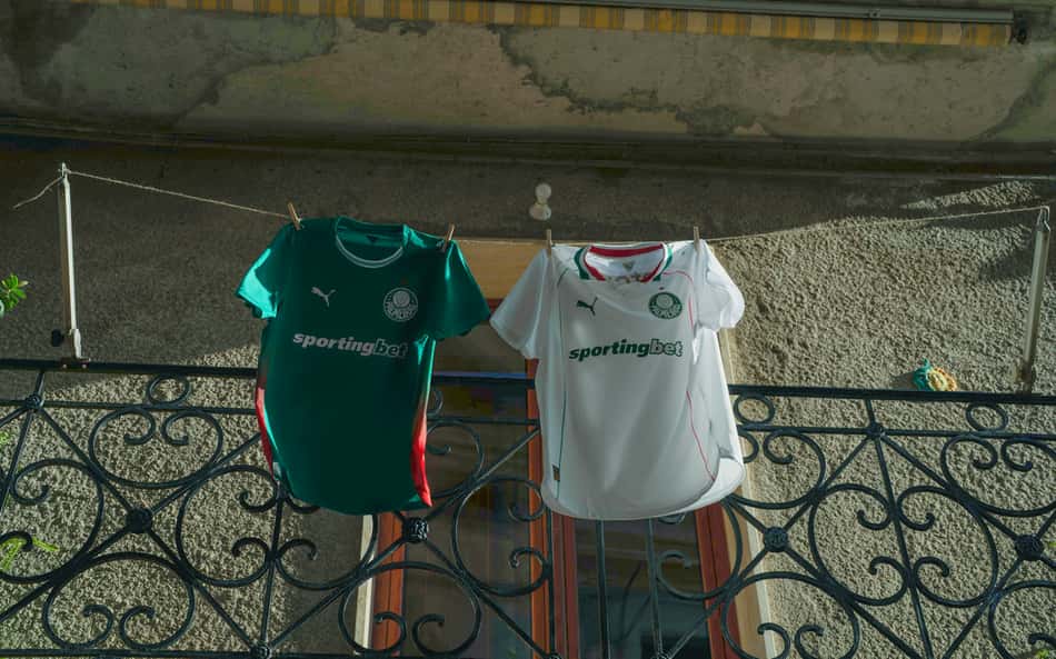 Palmeiras lança as novas camisas para temporada 2026