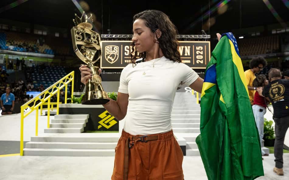 Com duas medalhas olímpicas, Rayssa Leal chega à maioridade