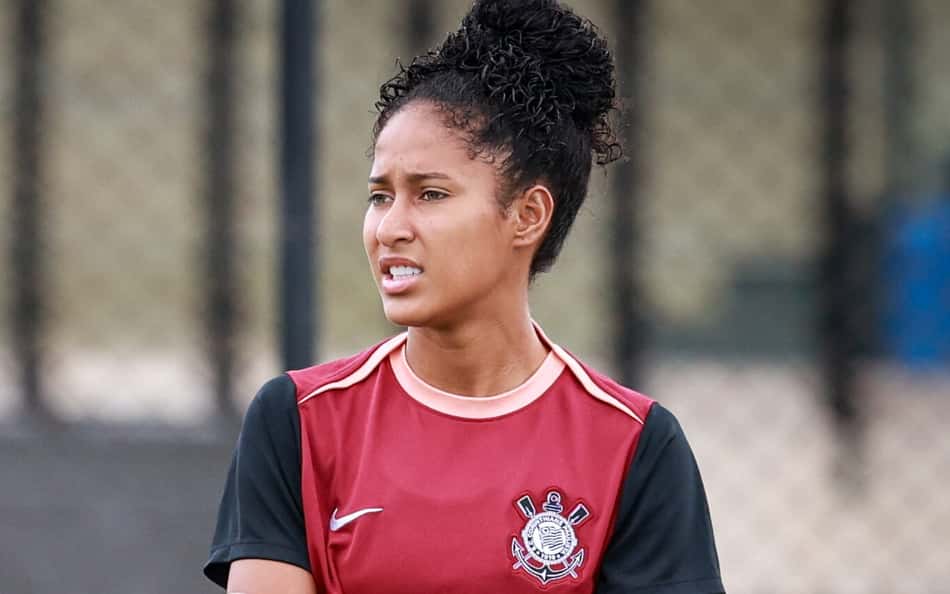 Corinthians confirma lesões de Gi Fernandes e Nicole