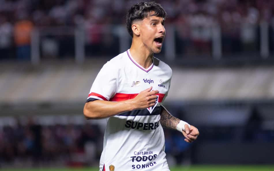 De olho no Bragantino, São Paulo atualiza quadro de Ferreirinha