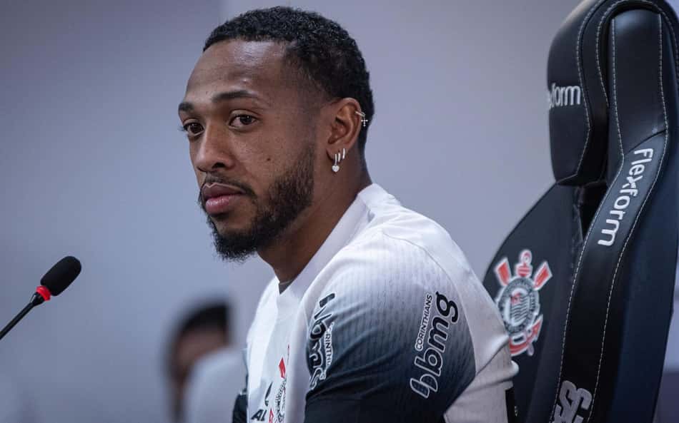 Corinthians encaminha rescisão de contrato com o volante José Martínez