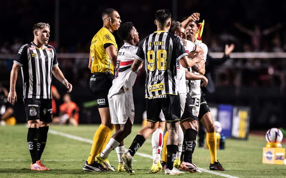 Dublador revela polêmica com a arbitragem em São Paulo x Santos