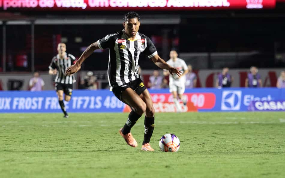 Rony avalia estreia pelo Santos em duelo contra o São Paulo: 'Não foi da forma que eu queria'