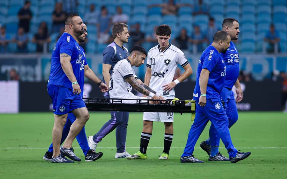Botafogo se preocupa após lesão de Santi Rodríguez contra o Grêmio