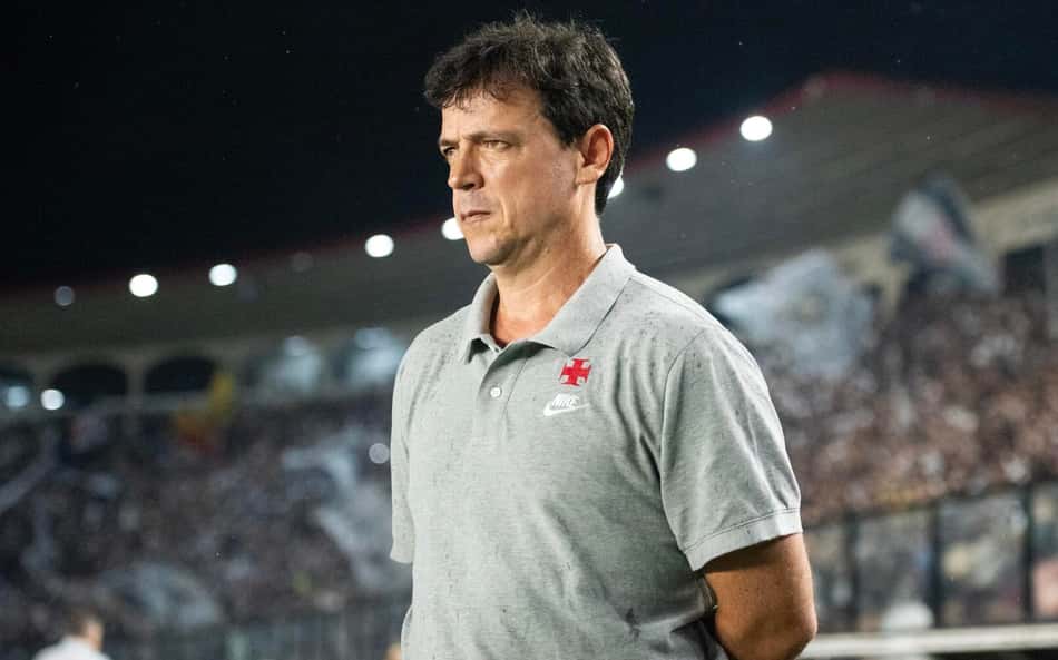 Mais baixos do que altos: os noves meses de Fernando Diniz no Vasco