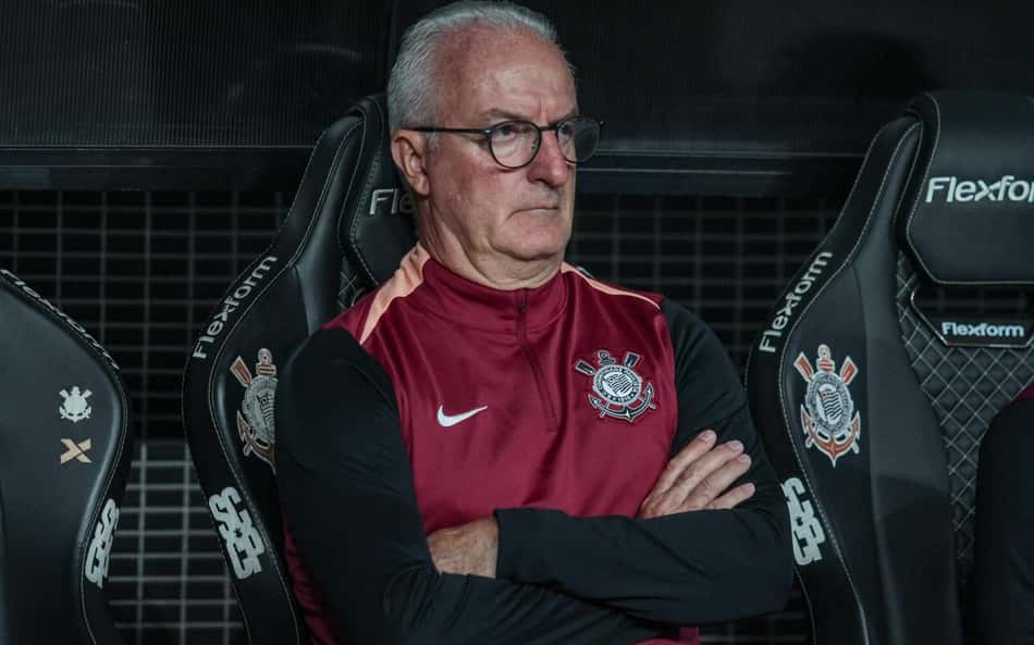 Dorival explica time misto e celebra momento da base do Corinthians: 'Coragem de lançar'