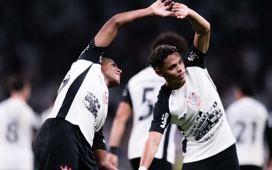 Gui Negão e Kayke foram destaques na vitória do Corinthians (Foto: Wanderson Oliveira/PxImages/GazetaPress)